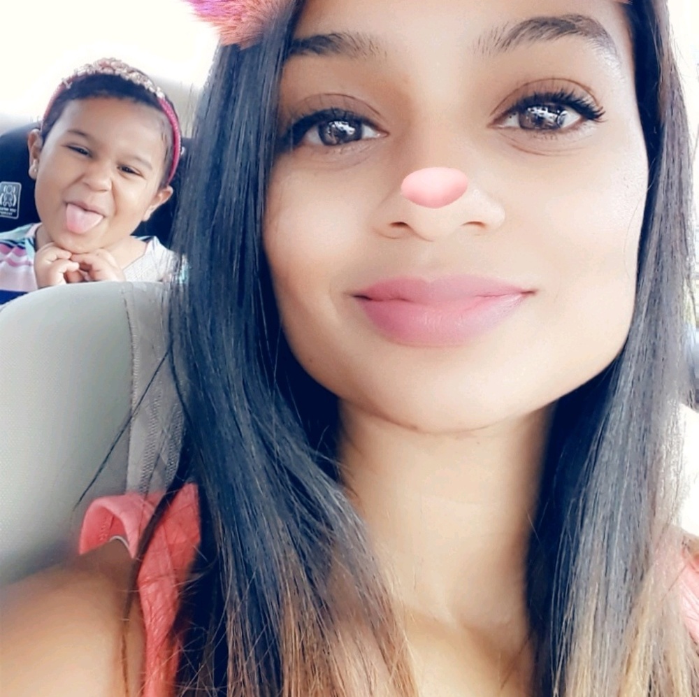 Meet your Posher, Viviana